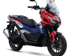 Memperkenalkan Honda ADV160 Baru dalam Balutan Warna Trico! Tampil Ala Motor Balap dengan Fitur RoadSync
